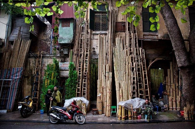 Private Tour: Hanoi City Tour Including Water Puppet Show and Cyclo Ride - Stopping for Lunch: A Local Meal, Not a Trading Post