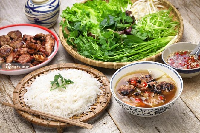 Private Tour: Hanoi Street Foods - Train Street - Hidden Gems - Old Quarter kickoff: the quick look at an Old House