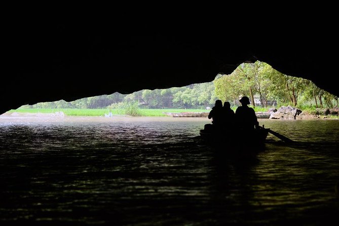 Private Tour: Hoa Lu and Tam Coc Boat and Bike Day Trip from Hanoi - Stop 1: Hoa Lu Temple and why this “hidden capital” still feels sheltered