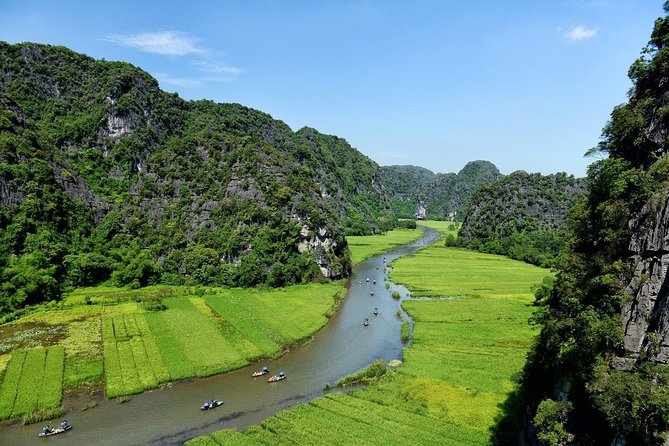 [Private] Trang An Boat Ride and Hoa Lu Temples - Day tour - Tràng An sampan ride: 3 hours of caves, karst, and quiet momentum
