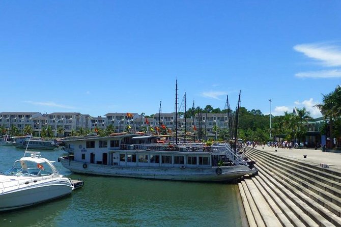 Private transfer between Hanoi and Halong - The drive itself: air-conditioning, comfort, and planned stops