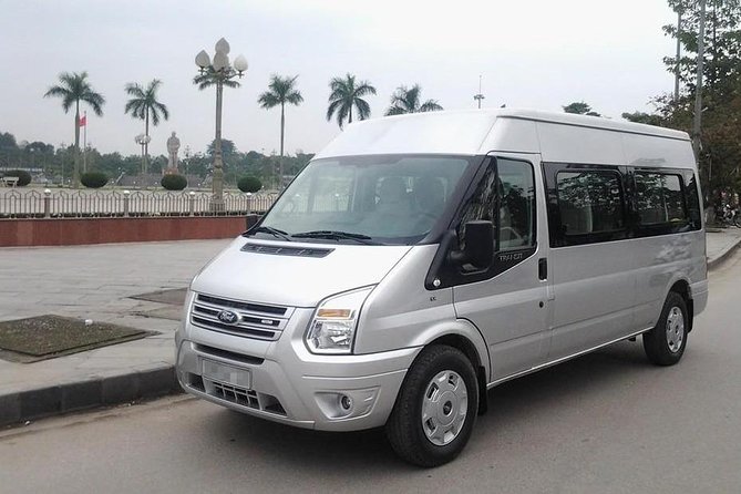 Private transfer between Hanoi and Sapa - The drive to Sapa: comfortable, air-conditioned, and built for real breaks