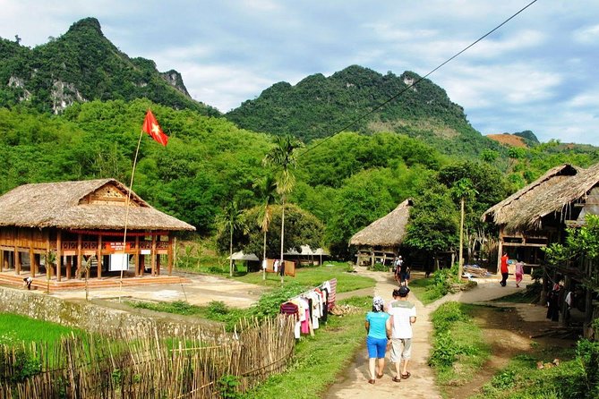 Private Transfer Hanoi <=> Mai Chau One Way (Free hotel pickup) - Pickup in Hanoi and Noi Bai Airport: Less Searching, More Moving