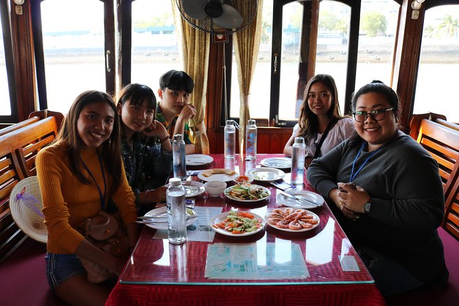 Private Transfer Hotel Pick Up for Small Group Halong Day Tour - Hon Ga Choi Island (Fighting Cocks Island): quick photos, clear payoff