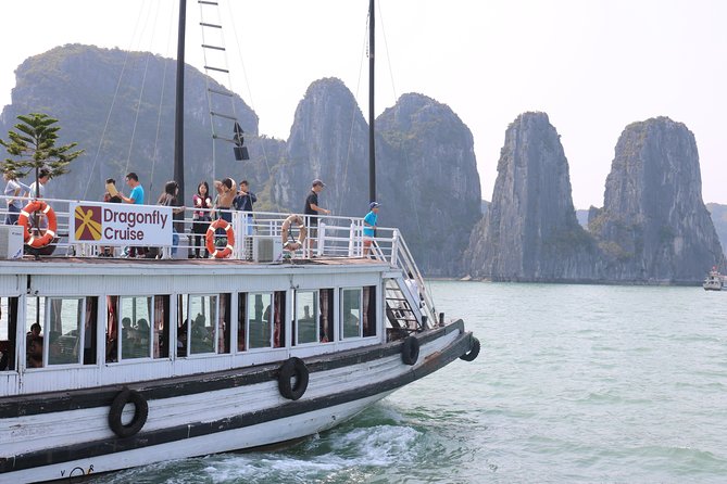 Private Transfer Hotel Pick Up for Small Group Halong Day Tour - Lunch onboard: a real part of the day, not an afterthought