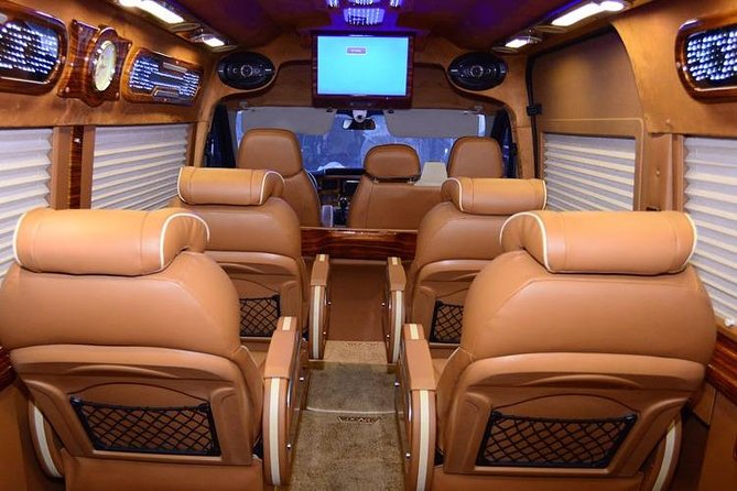 Private Transfers Hanoi <=> Halong One Way by Limousine Vehicles - Who Should Book This One-Way Transfer?