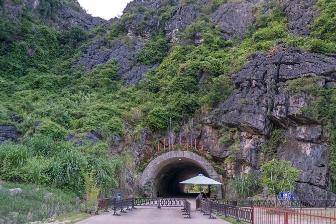 Private Transfers Hanoi <=> Sapa 1 Way (Hotel pick-up/Drop-off) - Hanoi–Sapa by private car: why this transfer feels worth it