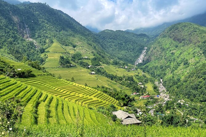 Private Trekking through Terraces Rice Fields in Sapa - Ta Van Village: a shorter stop for Giay culture, food, and music