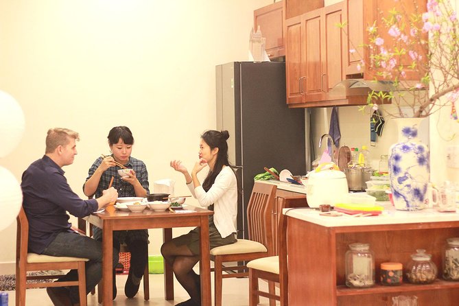Private Vietnamese Cooking Class in Hanoi with a Local - Meeting Your Host in Central Hanoi (And What It Really Means)