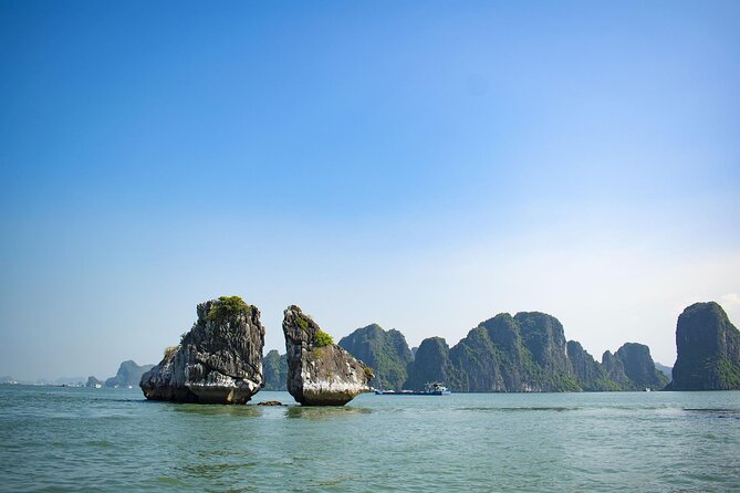 Pu Luong - Ninh Binh - Halong Bay 5 days - Ninh Binh: cycling to Hoa Lu and a Trang An boat through caves