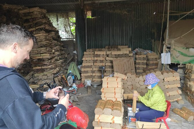 Quang Phu Cau Incense Village And Perfume Pagoda Full-Day Tour - Guide quality matters: the pros behind the day