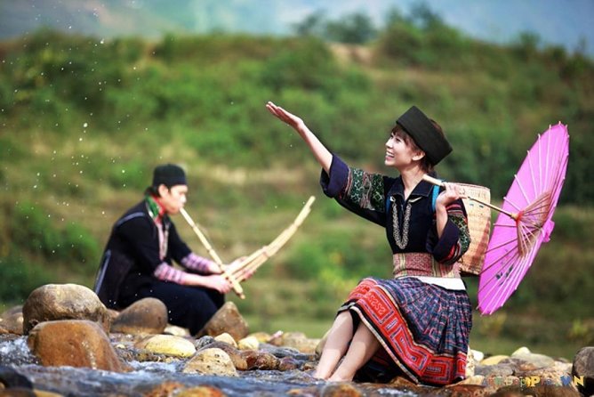 Round - Trip Hanoi - Sapa - Hanoi Private Vehicle Charter - Driver Service: Prompt, Friendly, and Easy to Coordinate