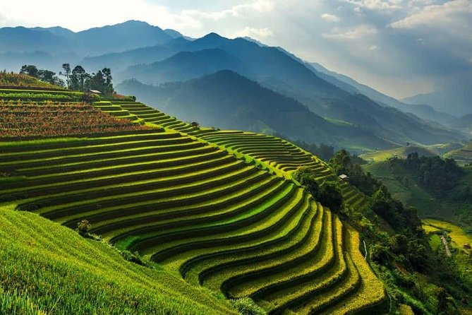 Round - Trip Hanoi - Sapa - Hanoi Private Vehicle Charter - Choosing the Right Departure Time From Hanoi