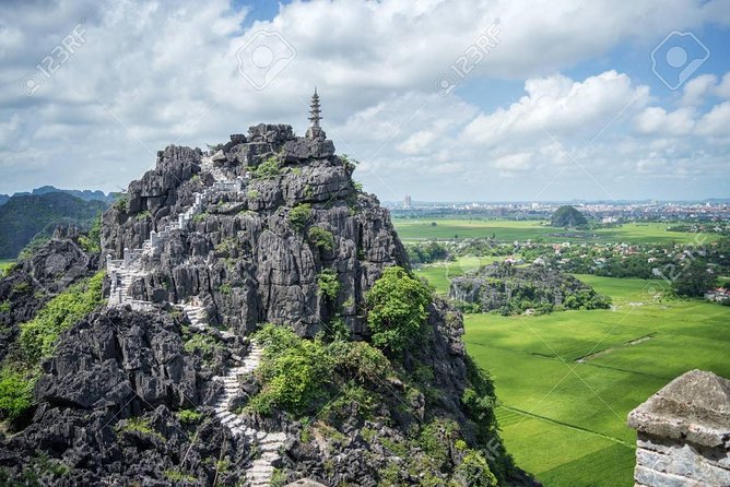 Round-Trip Hanoi to Ninh Binh Private Vehicle Charter - Hoa Lư: using the ancient-capital stop as your first anchor