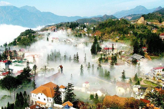 Sapa 2D1N All Included (Bus & Homestay) - Pace, fitness, and packing for two days that start with 9:00 pm pickup