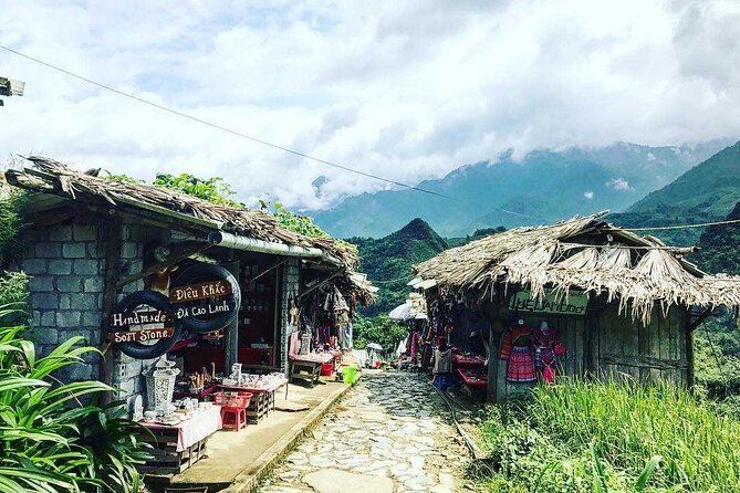 Sapa 2D1N Trekking to Giang Ta Chai Village from Hanoi by Bus - Trek Pacing, Weather, and What to Pack for Sapa Cold Turns
