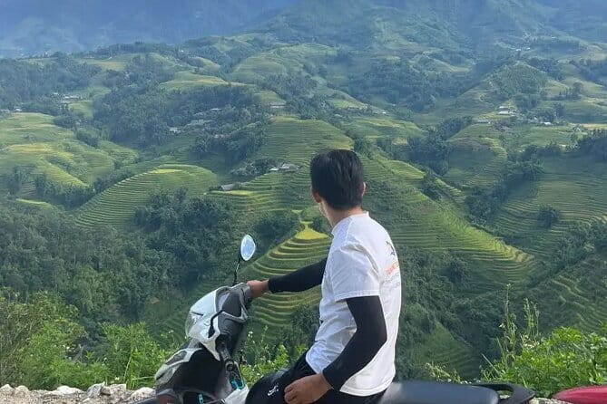 Sapa Adventure Motorbike Tour With Local Guide - Meeting your guide, motorbike setup, and what pickup changes