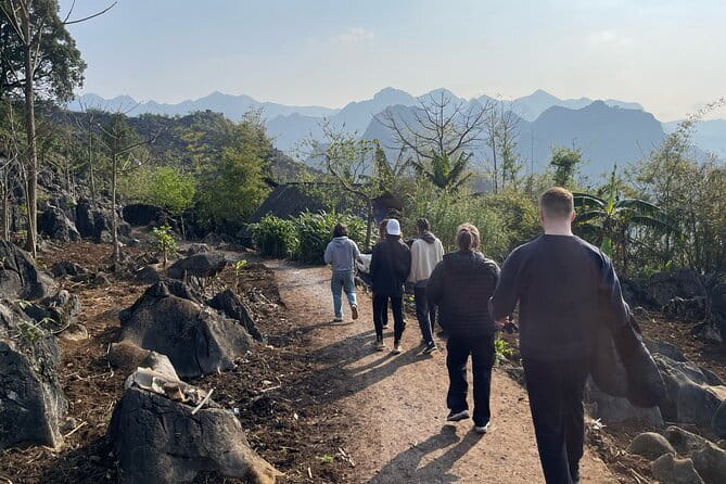 Sapa - Ha Giang Loop Tour 5 days 4 nights - Day 5: Sunrise coffee trek at Giang Ta Chai and Su Pan’s mountain views