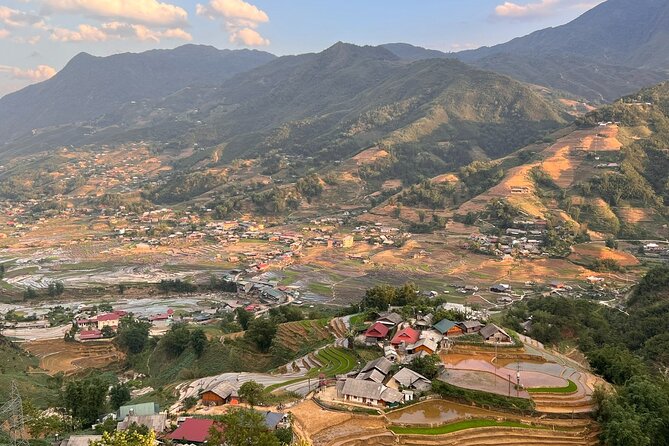 Sapa Half-Day Motorbike Tour: Villages & Rice Fields - Pickup, pairing, and the small-group feel at Saigonese Trekking House