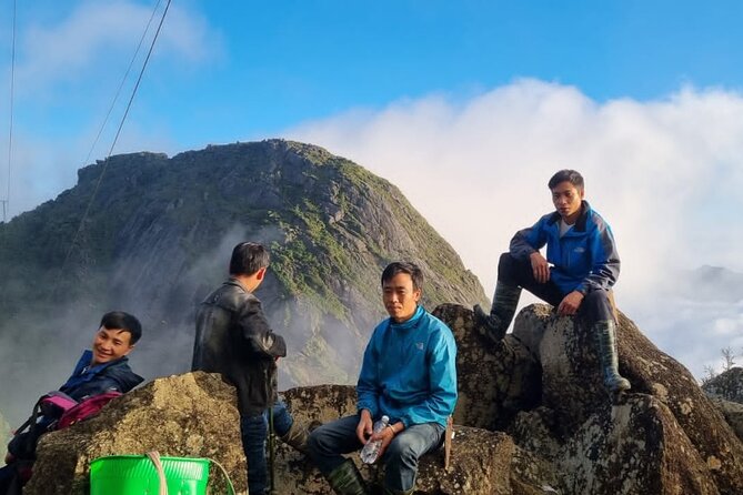 Sapa Tour: 2-Day Fansipan Trekking - Summit push and the descent to Tram Ton: views, fog, and staying on track