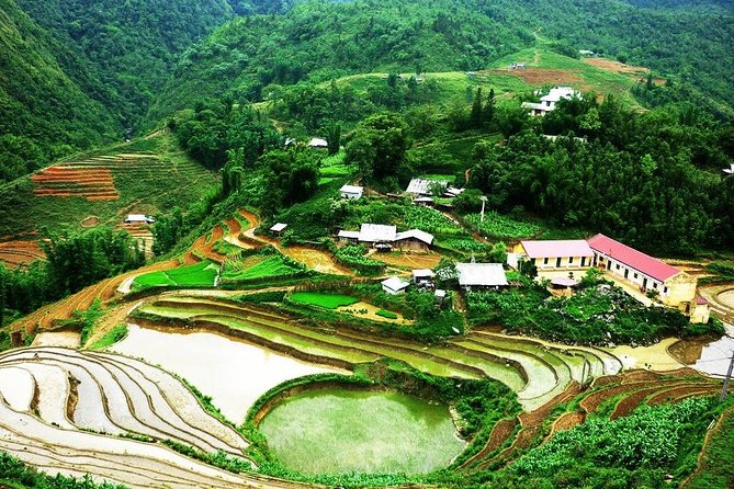 Sapa Tours 2D1N stay At 4 stars hotel nice Sleeping Bus TRANSFER - Day 1: Cat Cat village and Sin Chai on a downhill-friendly easy walk