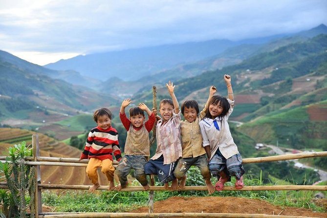 Sapa trekking 2days by bus from Hanoi ( over night in homestay) - Two days in Sa Pa: what this trip really delivers