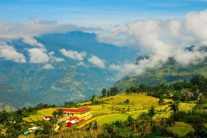 Sapa Villages trekking and homestay 2 Days/ 1 night package tour: best selling - Day 1: Ta Van, Y Linh Ho terraces, and dinner with a Giay family