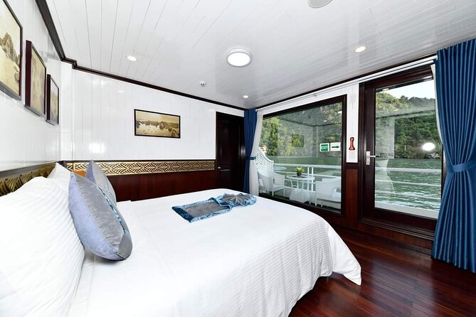 Sapphire Cruise 3 Days Tour into Halong Bay (2 Nights on Boat ) - Private cabin comfort: en-suite, sea views, and the reality check on space