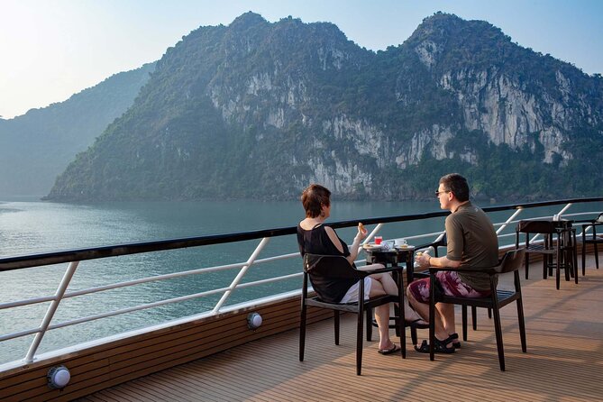 Scarlet Pearl Cruise - The Pearl of Halong Wonder (2days/1night) - Day 1: Hanoi pickup to Halong Bay cruising, then the Cat Ba water stop