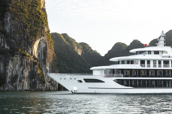 Sea Octopus Cruise - The Top Luxury Day Tour in Halong Bay - Luon Cave: kayaking or bamboo boat is optional, but it’s the fun switch