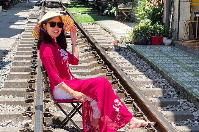 Small Group Half-day Hanoi City Tour with Train Street Visit (4h) - Tran Quoc Pagoda: a 1,500-year stop you can actually sit with