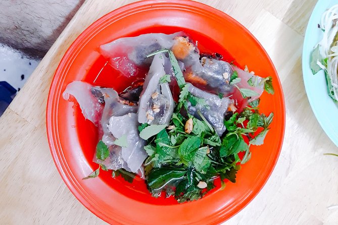 Small Group Hanoi Street Food Tour with a Real Foodie - Old Quarter Walking Route: Ta Hien to Ma May