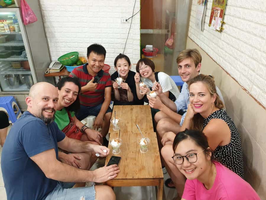 Small Group Hanoi Street Food Walking Tour - Starting in Hoàn Kiếm: easy pickup, smart timing
