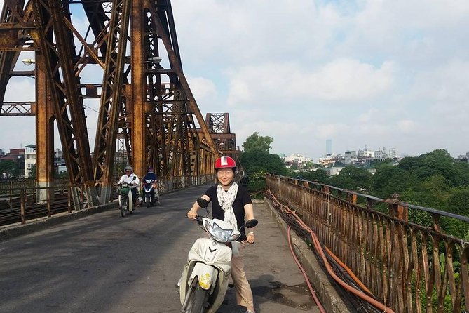 Small-group motorbike sightseeing and food tour in Hanoi - Hang Ma to Đường Tàu: Streets You’ll Recognize Later