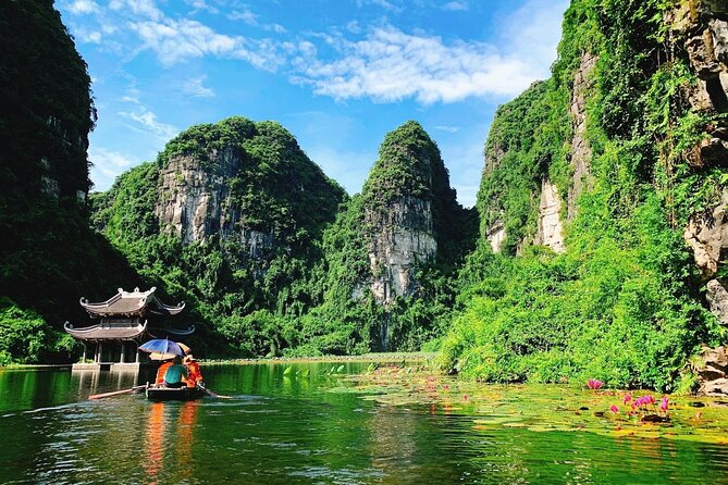 Small Group Ninh Binh Tour : Bai Dinh Trang An Mua Cave Day Tour from Hanoi - Lunch, timing, and what the 10–12 hours feels like