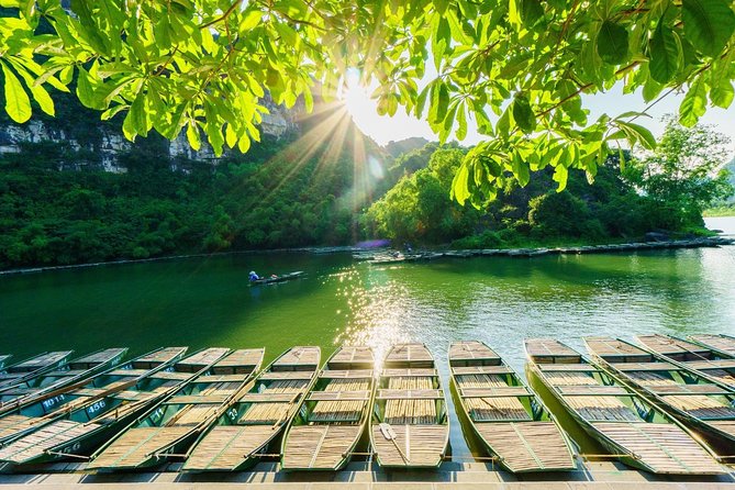 Small Group Ninh Binh Tour : Bai Dinh Trang An Mua Cave Day Tour from Hanoi - Bai Dinh Pagoda: huge scale, lots of steps (and an electric-car shortcut)