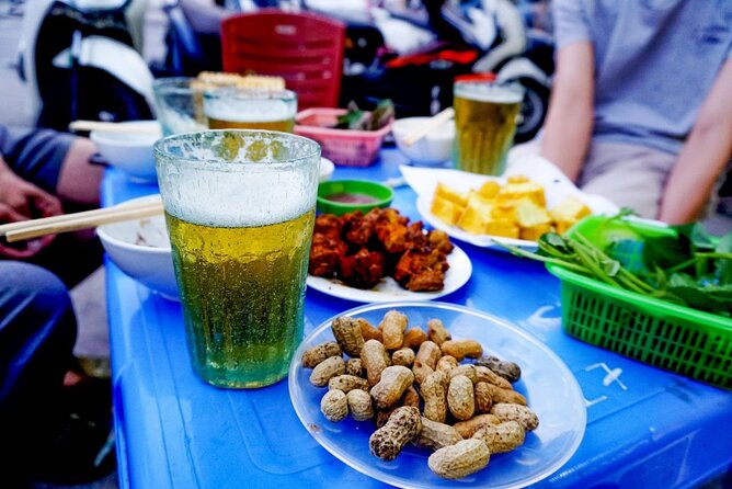 Street Food by Walking Tour for 3 hours in Hanoi, Vietnam - How the guide experience shapes your tastings (and your fun level)