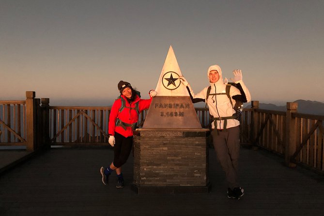 Sunrise Fansipan Mountain Hiking Tram Ton Trail 2D1N - Day 2 sunrise: bamboo forest at 4:00, summit at 6:30