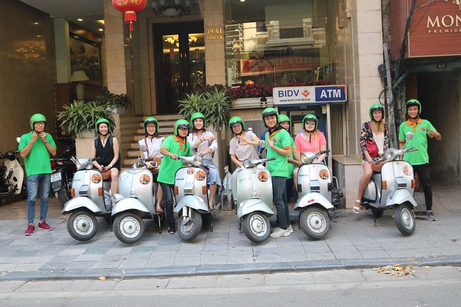 The insider's Hanoi 4.5 hours All highlight Places & Train Street - West Lake panoramas and what the lake reveals