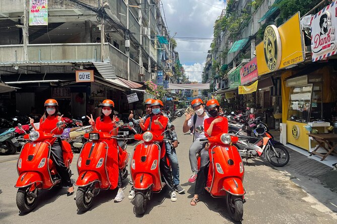 The insider's Hanoi + Train Street 4,5 Hours Female Ao Dai Riders - Comfort, Food, and the 4.5-Hour Rhythm