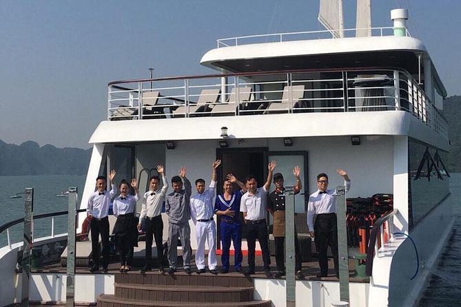 The Most Luxurious Ha Long Bay 1 Day Trip - Jadesails Cruise - The limousine transfer: your comfy start in Hanoi