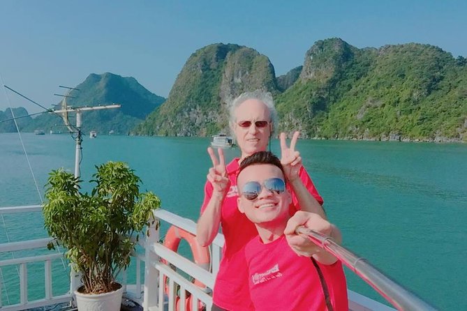 Top 1 Ha Long-Lan Ha Bay Luxury 5 Star Cruises & Balcony Cabin - Night onboard: how the overnight changes the vibe