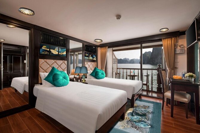 TOP TIER: 3 DAYS/2 NIGHTS tours- LIKE ABOSS on beautiful cruises - Ba Ham Lake and Ba Trai Dao Beach: the beach-and-kayak day that depends on weather