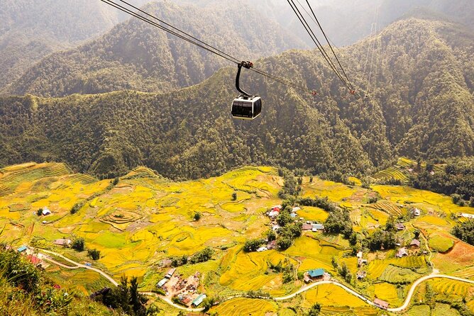 Tour to Sapa town and Cat Cat Village at the Fansipan Mountain - Fansipan cable car time and a homestay-style dinner