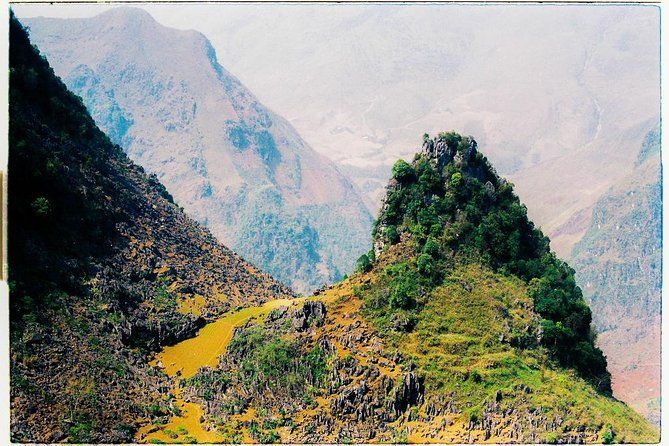 Trekking In Ha Giang 5 Days - Day 3 Dong Van Geopark: Bike Into Village Life, Then Hmong Landmarks