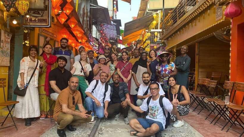 Uncover Hanoi’s Hidden Treasures: Old Quarter & Train Street - Getting oriented at Lý Thái Tổ and Hoàn Kiếm Lake