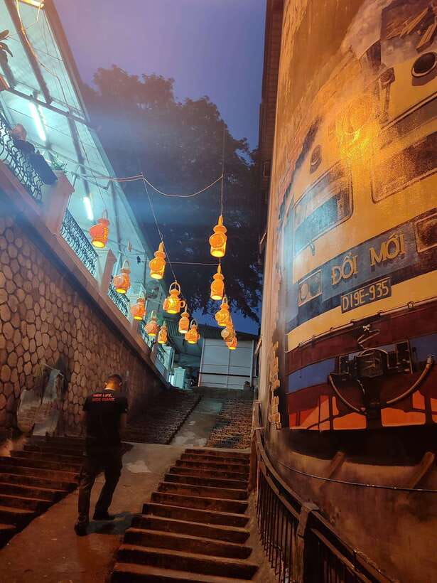 Uncover Hanoi’s Hidden Treasures: Old Quarter & Train Street - Ngọc Sơn Temple: the kind of detail you miss without a local