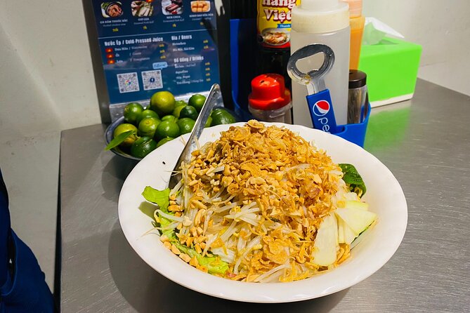 Vegan Street Food & Stories of Hanoi - Duờng Tau: Another Cluster of Street-Eats You Won’t Randomly Find