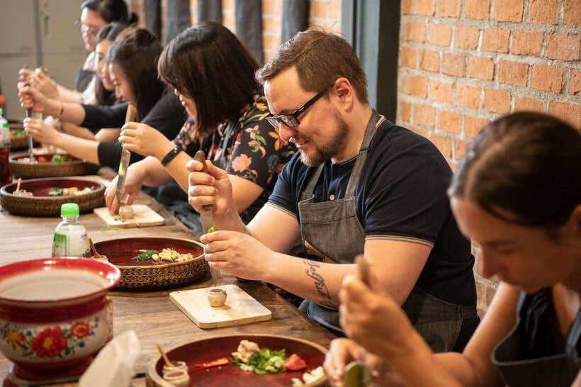 Vegetarian Hanoi Cooking Class: Master Vietnamese Cuisine - Drinks, Wines, and the Small Details That Make It Feel Complete