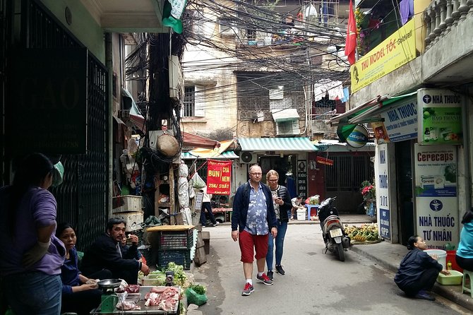 Vespa Tour Hanoi Life Rustic - Stop 1: Dường Tau Train Street (Where People Move Their Lives)